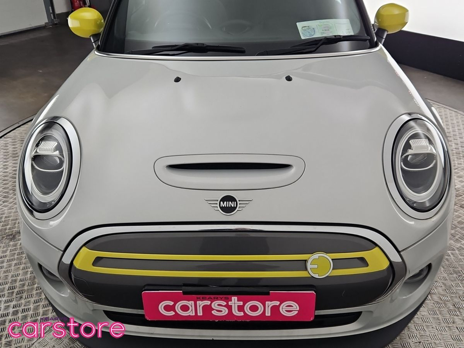 2020 MINI Hatch Cooper Classic Auto €16,880