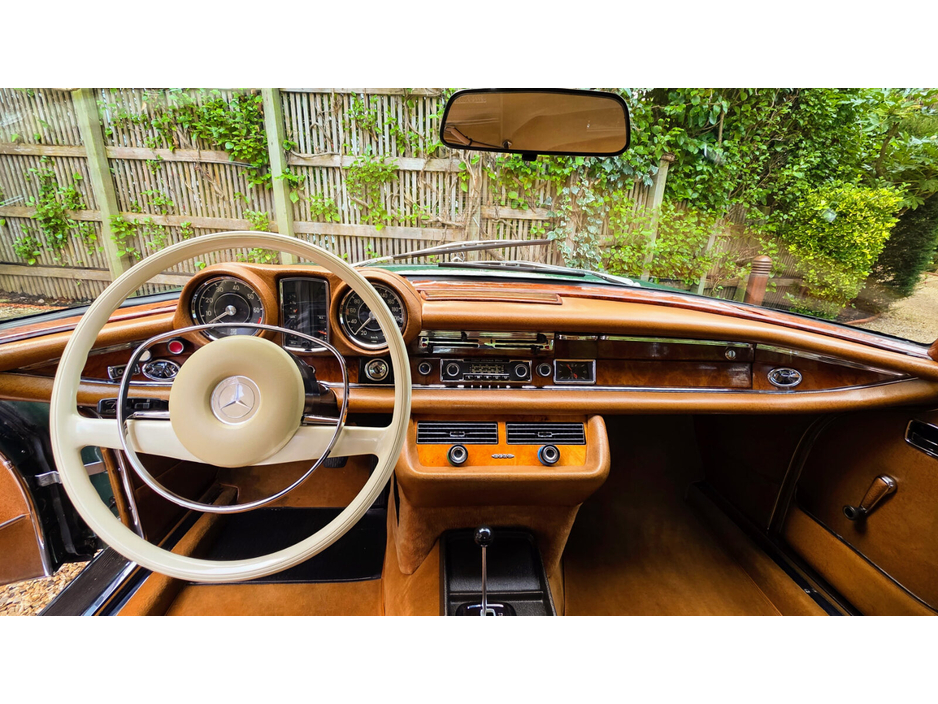 1970 Mercedes-Benz 280  €130,000