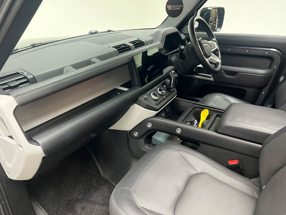 2024 Land Rover Defender HSE X-DYNAMIC P400E €92,990