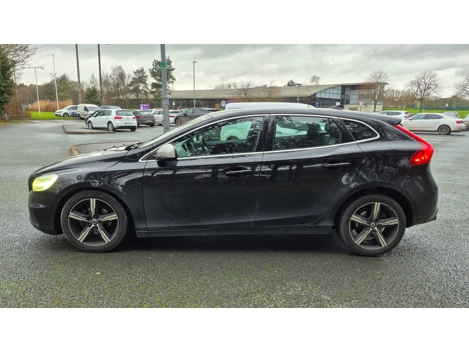 2016 Volvo V40 2.0 D2 R-DESIGN 120BHP 5DR 40 SERIES €8,250