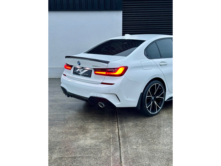 2022 BMW 3 Series  €32,995