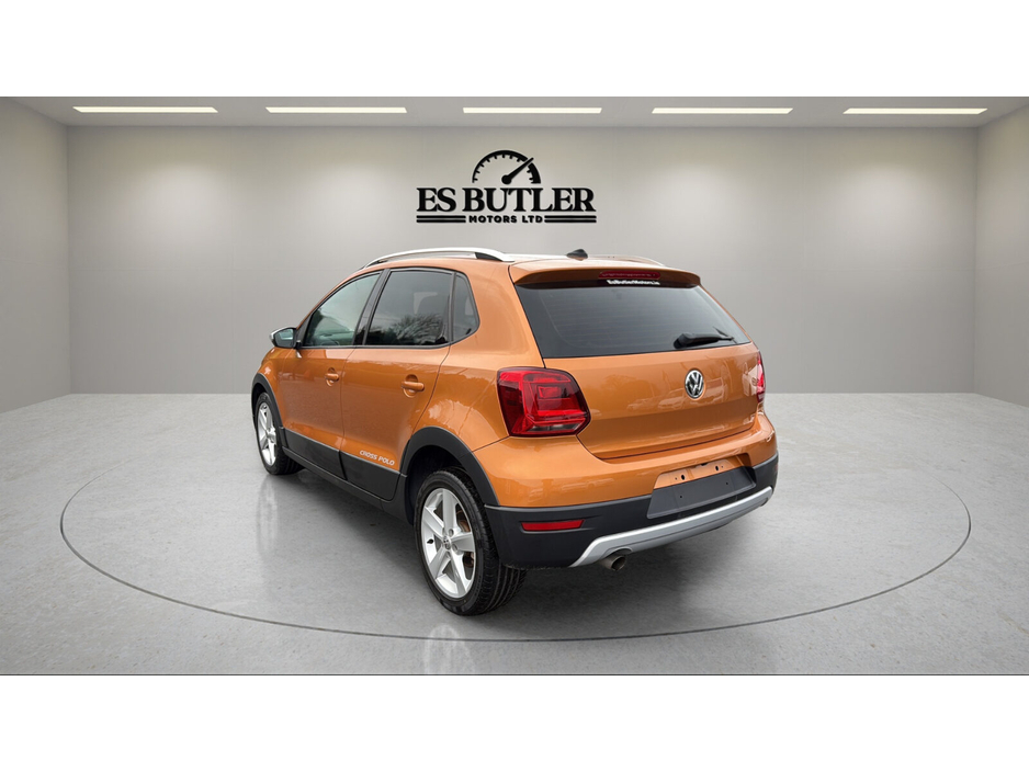 2016 Volkswagen Polo 1.2 TSI 5DR 90HP Crosspolo €12,900