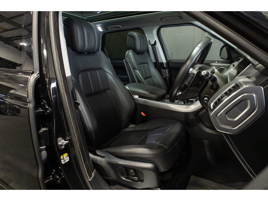 2019 Land Rover Range Rover Sport  €38,211