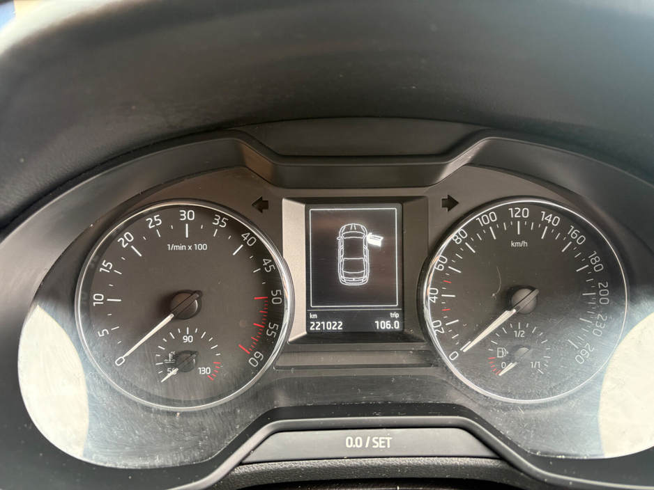 2016 Skoda Octavia COMBI AMBITION 1.6TDI 110HP DSG €10,950