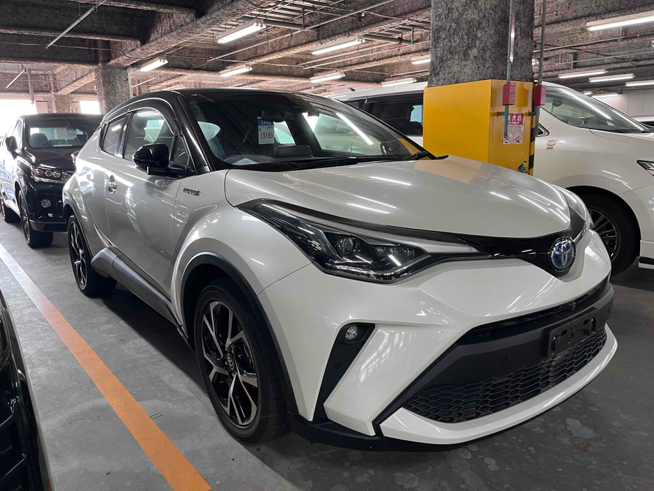 2020 Toyota C-HR SOL HYBRID AUTOMATIC 1.8 PETROL //HIGH SPEC//HALF LEATHER HEATED SEATS//KEYLESS ENTRY//ADAPTIVE CRUISE CONTROL// €22,950
