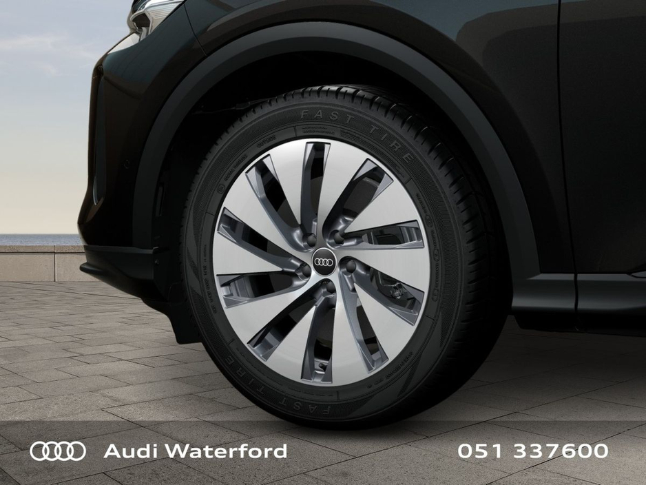 2026 Audi Q5 E-Hybrid Q SE €75,709