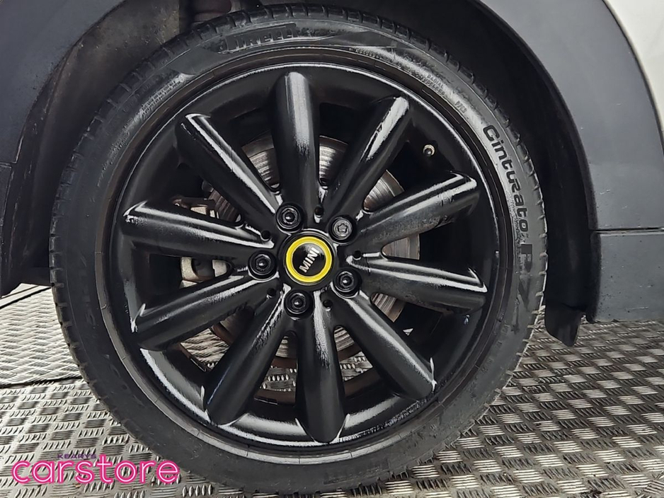 2020 MINI Hatch Cooper Classic Auto €16,880