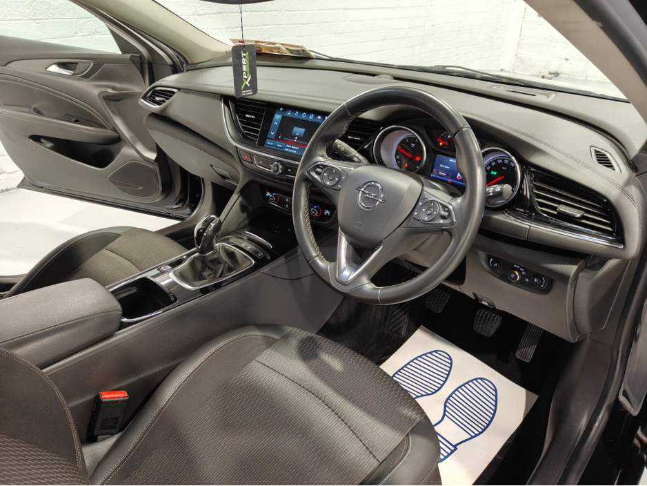 2017 Opel Insignia GRAND SPORT SE 2.0 17 170PS 5DR €10,850