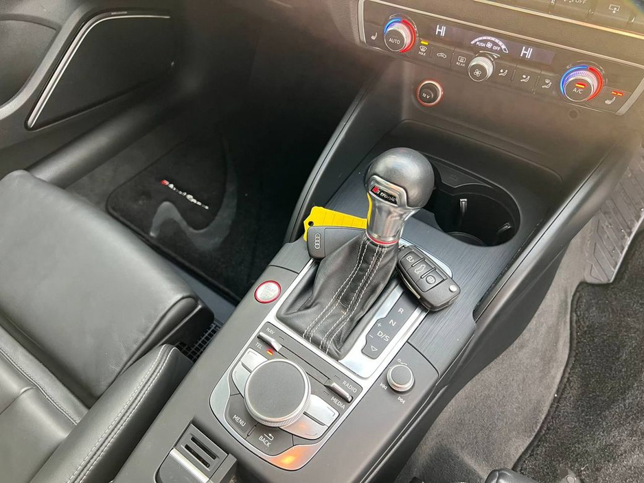 2014 Audi S3 QUATTRO 2.0 TFSI AUTO // OPENING PAN ROOF // BANG & OLUFSEN // NEW 19" DIAMOND CUT ALLOYS €19,950