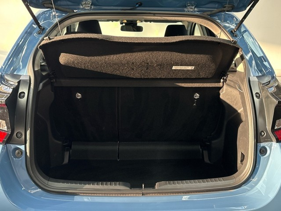 2021 Toyota Yaris HYBRID LUNA 4DR AUTO €21,950