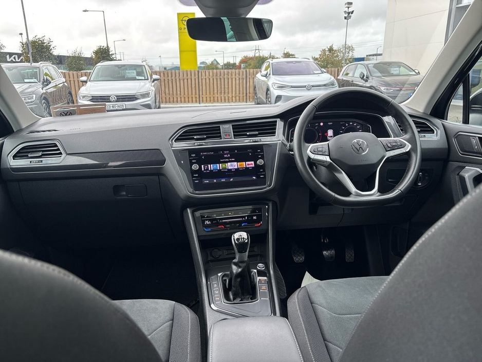 2022 Volkswagen Tiguan 2.0 TDI 150HP Elegance €34,975