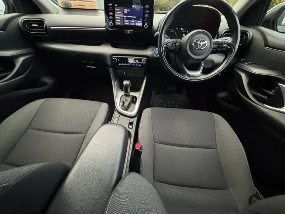 2022 Toyota Yaris 1.5 Hybrid 5Dr Luna €16,000