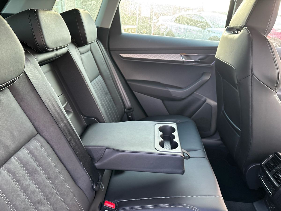 2026 Skoda Karoq Selection Plus 2.0TDI 115HP - Available for immediate 261 delivery €44,995