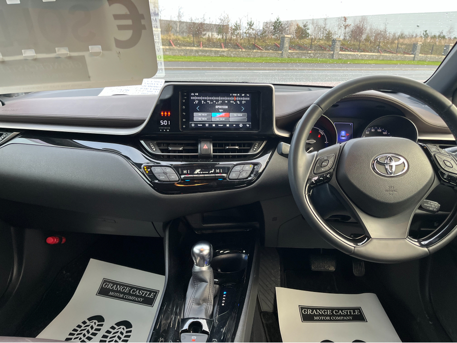 2019 Toyota C-HR 1.8 HYBRID AUTO LOW KM HIGH SPEC €18,950