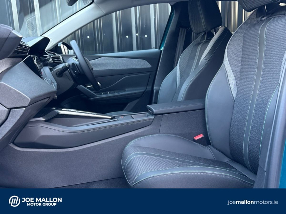 2026 Peugeot 408 1.2 Allure Hybrid €40,395