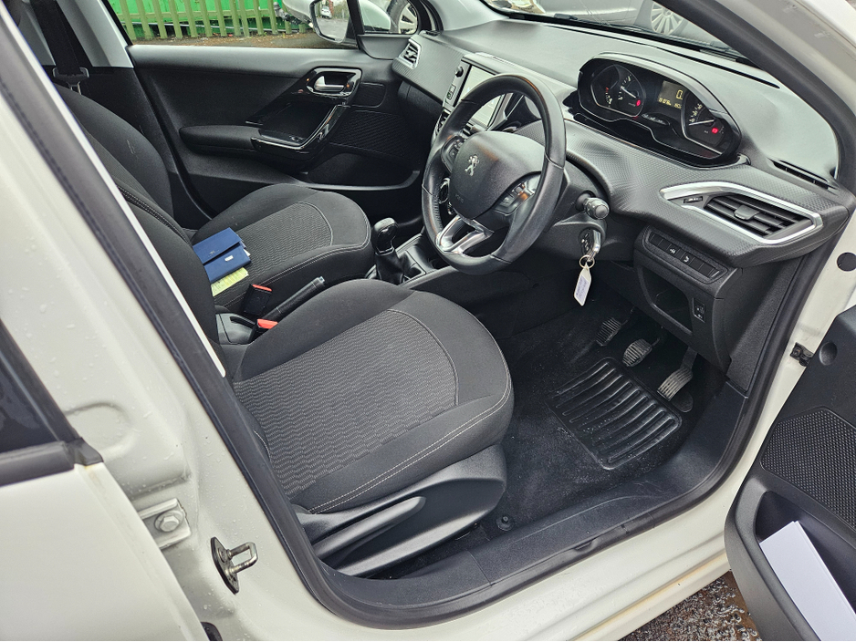 2019 Peugeot 208 ACTIVE 1.2 68 6.2 4DR €9,950