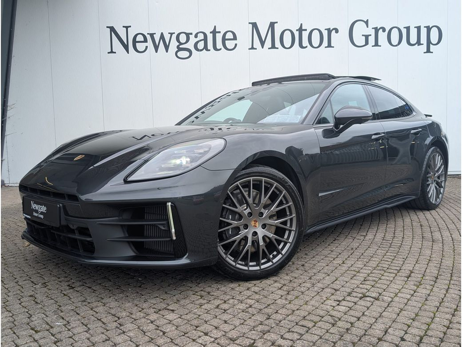 2025 Porsche Panamera Hybrid 4 - 4+1 Adaptive Cruise Control *ARRIVING SOON* €129,888