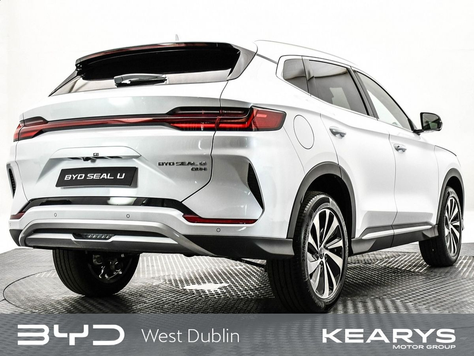 2026 BYD Seal U Order your 261 Seal U Boost White today!