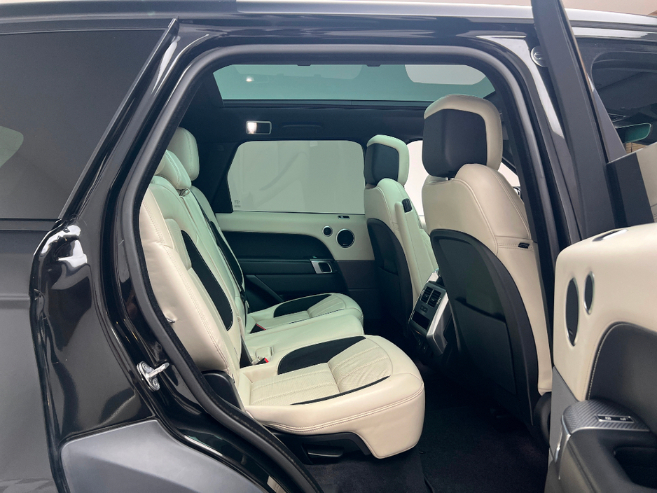 2020 Land Rover Range Rover Sport HSE P400E €43,990