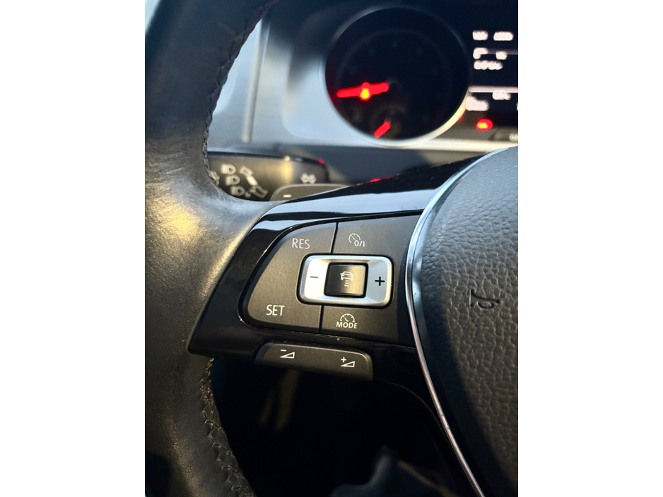 2015 Volkswagen Golf  €10,995