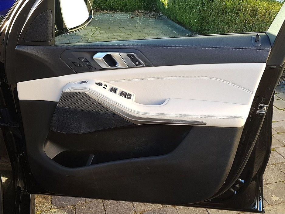 2022 BMW X5 xDrive30d M Sport €89,995