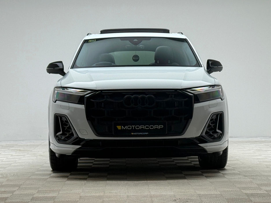 2025 Audi Q7 55 TFSI E S LINE BLACK ED QUATTRO €97,990