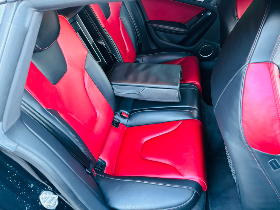 2012 Audi S5  €21,950