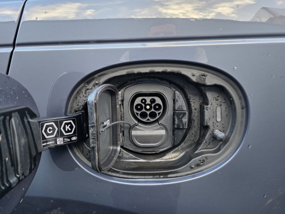 2024 Land Rover Range Rover Velar HSE Dynamics 4WD €65,895