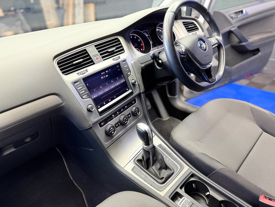 2015 Volkswagen Golf  €12,500