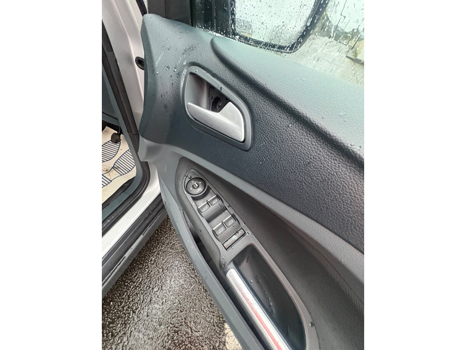 2013 Ford Grand C-Max 1.6 TDCI 95PS ACTIV €4,950