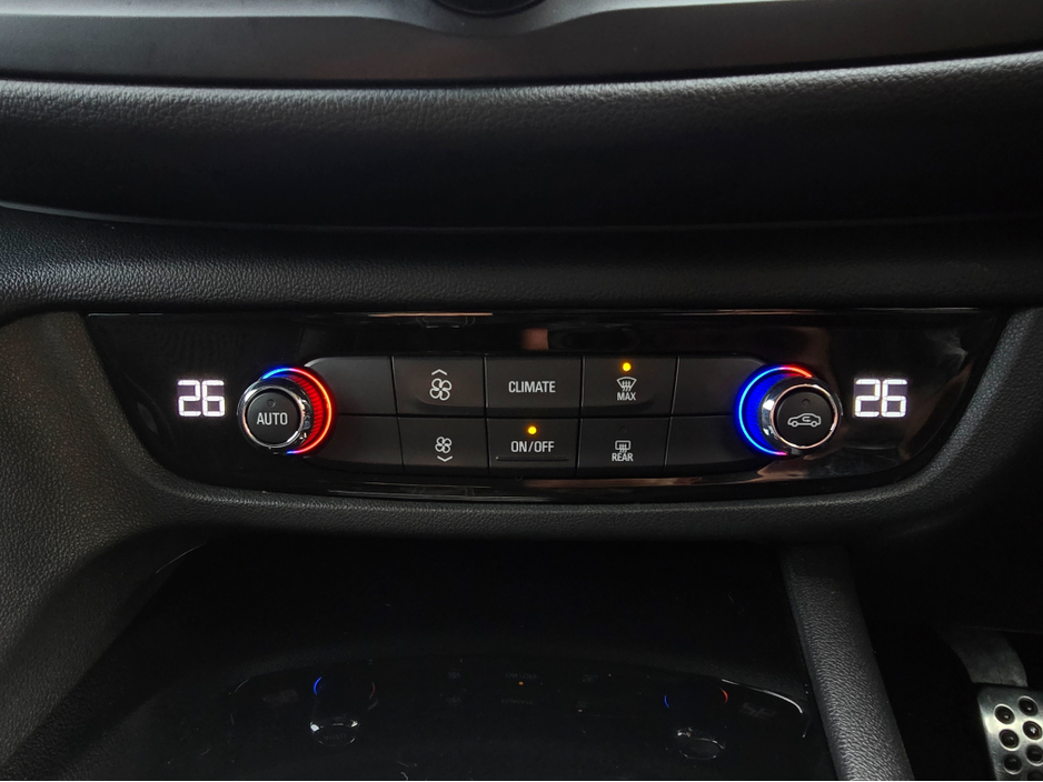 2018 Opel Insignia GRAND SPORT SRI 1.6 1 136PS 5DR €12,950