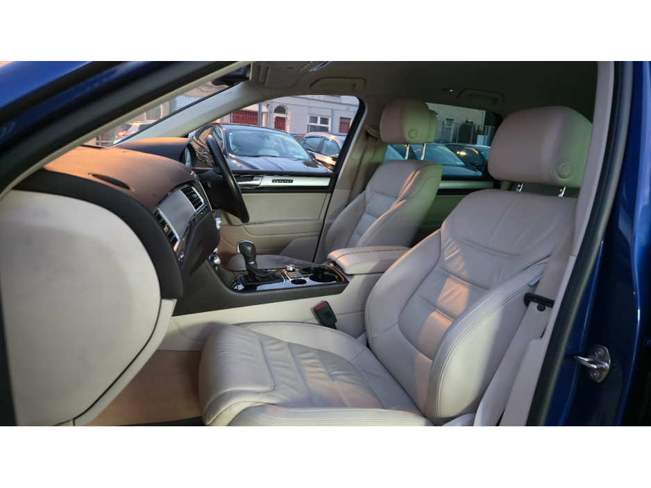 2015 Volkswagen Touareg CV 3.0 TDI 262BHP V6 5 SEATS €24,500