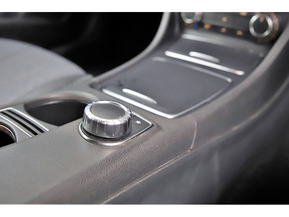 2016 Mercedes-Benz GLA Class GLA 180 *HALF LEATHER*REVERSE CAM*PARK SENSORS* €18,890