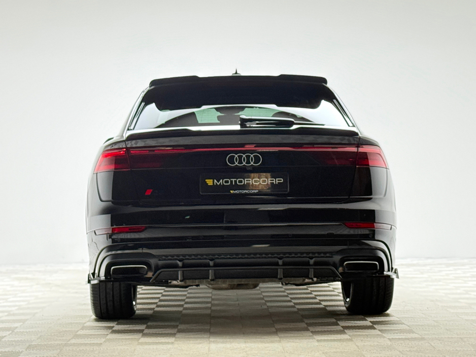 2024 Audi Q8 55 TFSI E S LINE 375HP QUATTRO €87,990