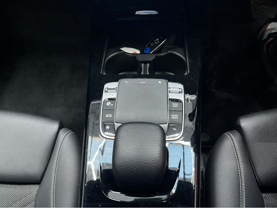 2019 Mercedes-Benz A Class €22950 2019 MERCEDES-BENZ A200D 1.9 AUTOMATIC / CRUISE CONTROL / REVERSE CAMERA / ELECTRIC MEMORY & HEATED SEATS / PADDLE SHIFTERS €22,950