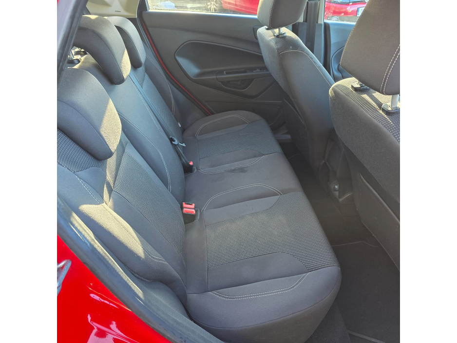 2016 Ford Fiesta 1.25 82PS Titanium €10,450