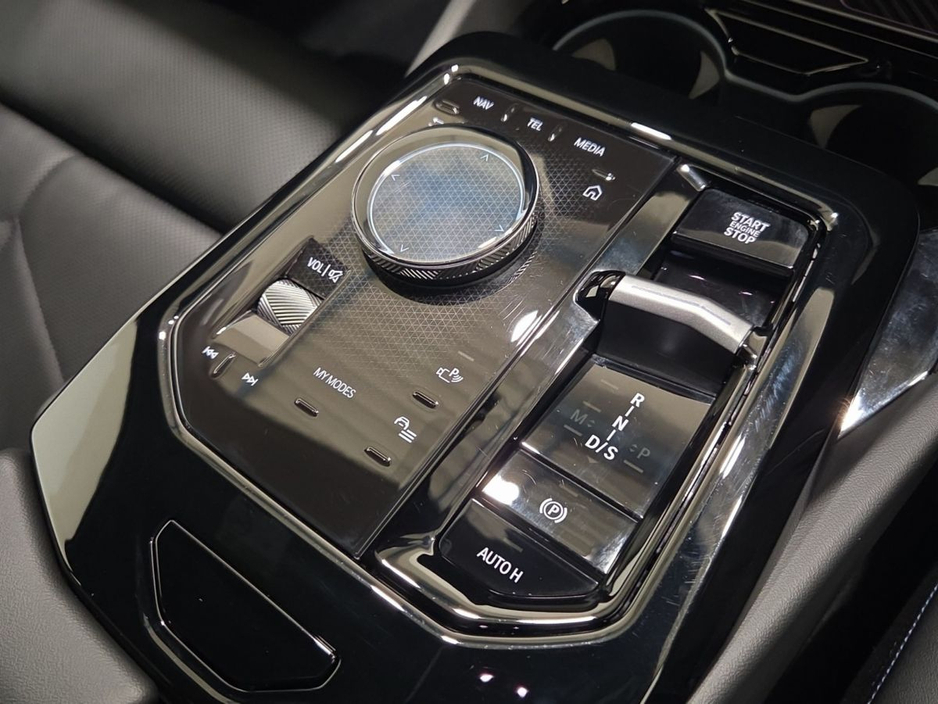 2024 BMW 5 Series 530e M Sport Saloon €62,950