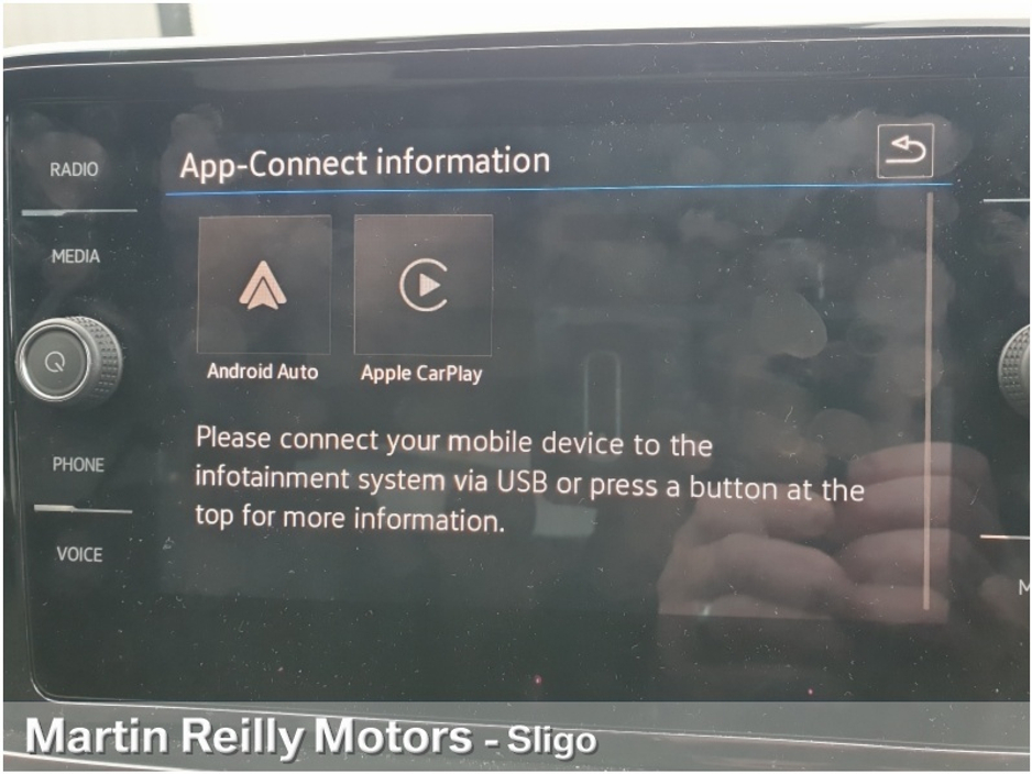 2025 Volkswagen T-Roc R-LINE 2.0 TDI 116Hp €38,445