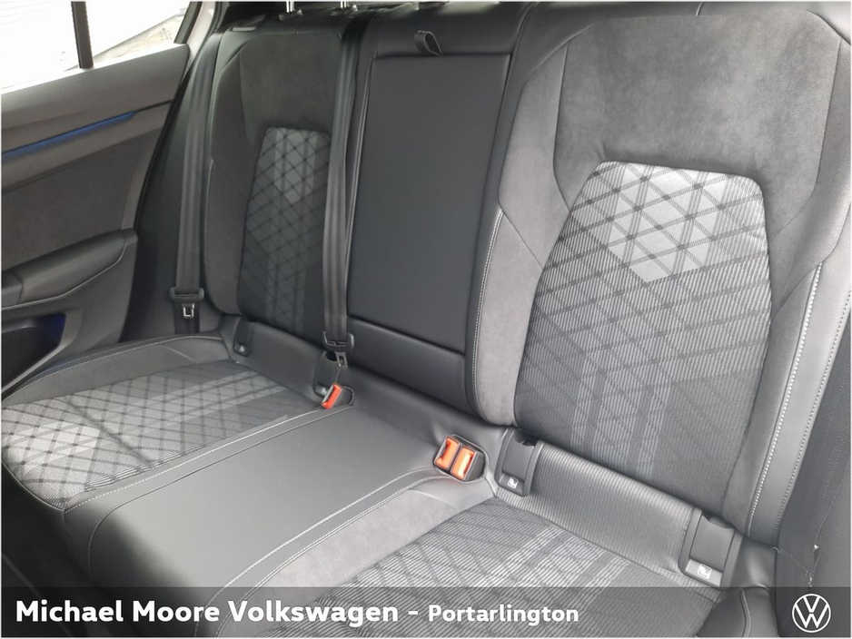 2026 Volkswagen Golf R-LINE 1.5TSI 150 M6F €43,960