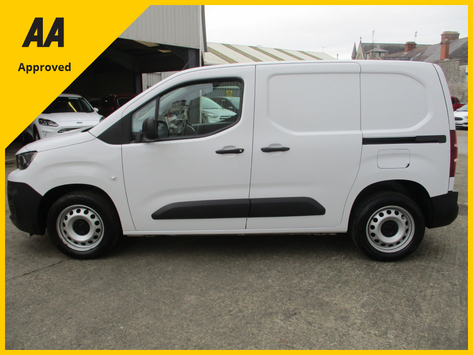 2023 Peugeot Partner ACTIVE PLUS 1.5 BLUE  HDI 100 TAX AND TESTED AND FULLY SERVICED 3 MONTHS WARRANTY AND 12 MONTHS AA COVER !! €21,950