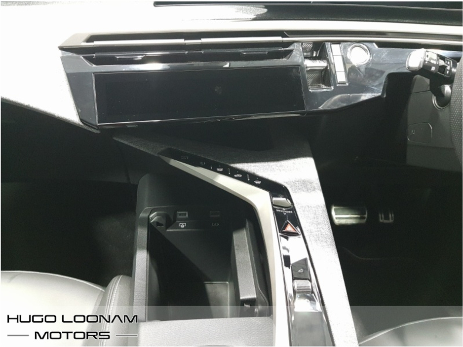 2025 Peugeot 3008 GT 1.2 MHEV 136 E-DCT6 4DR