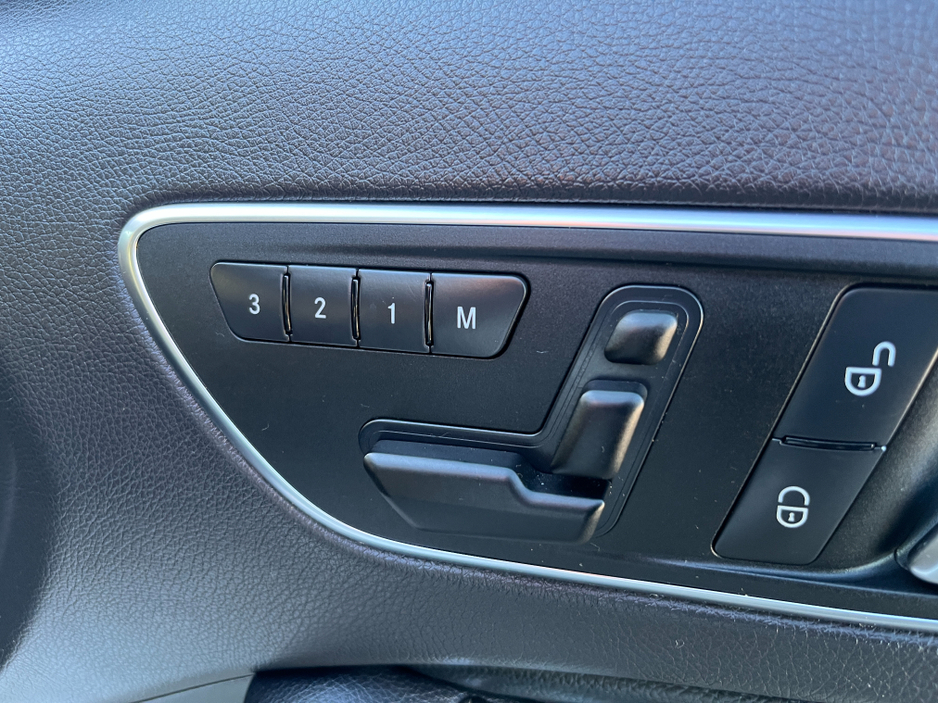 2013 Mercedes-Benz A Class A180 AMG AUTOMATIC 1.6 PETROL //HIGH SPEC//LOW MILES//FULL LEATHER ELECTRIC HEATED MEMORY SEATS//REVERSE CAMERA// €12,950