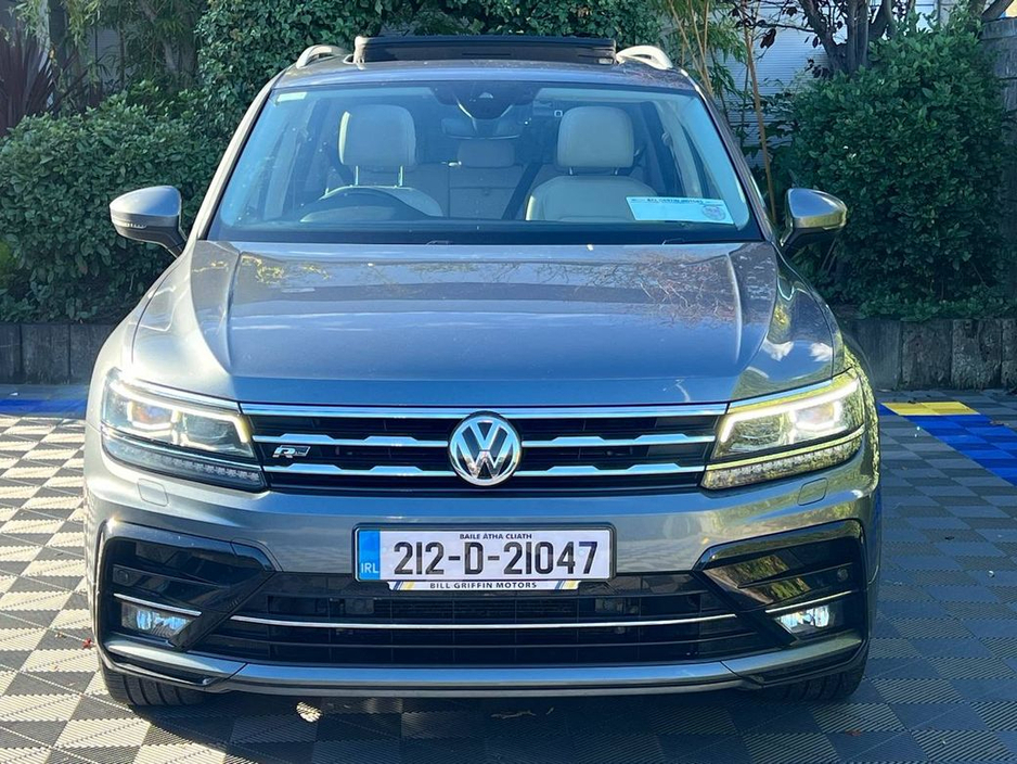 2021 Volkswagen Tiguan ALLSPACE R-LINE 2.0 TDI 7-SEATER // PANORAMIC SUNROOF // DIGITAL CLUSTER // LEATHER INTERIOR €32,950