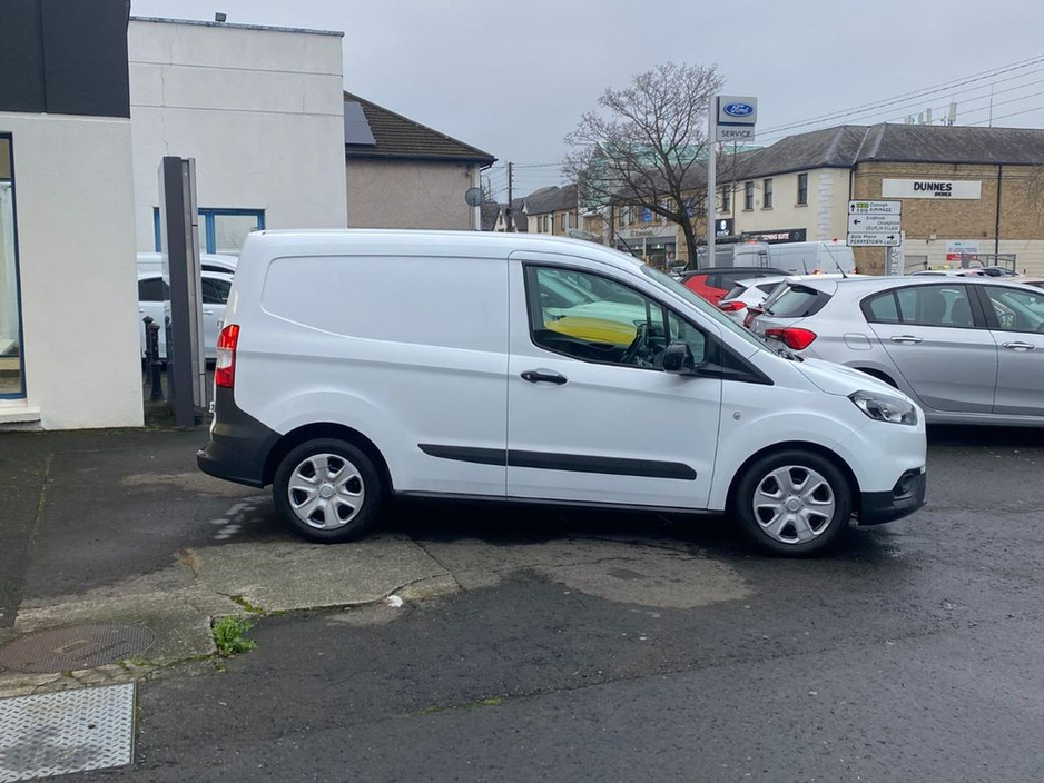 2022 Ford Transit Courier Trend 1.5TD 100PS M6 3DR €12,000
