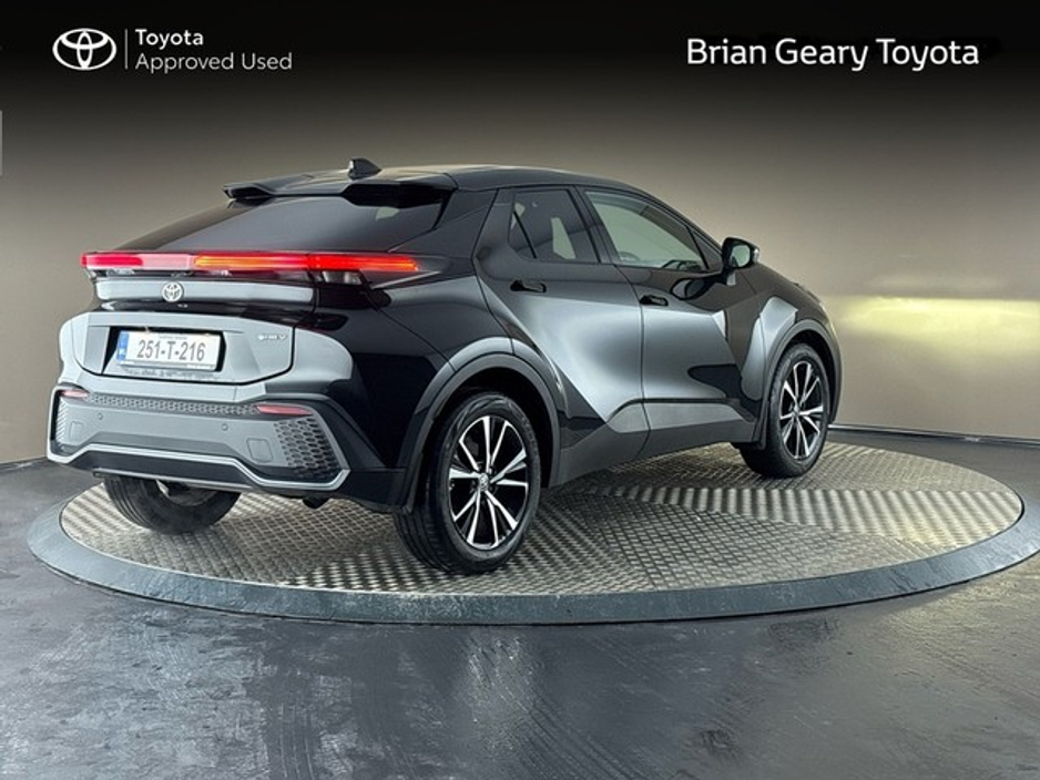 2025 Toyota C-HR HYBRID SPORT €37,950