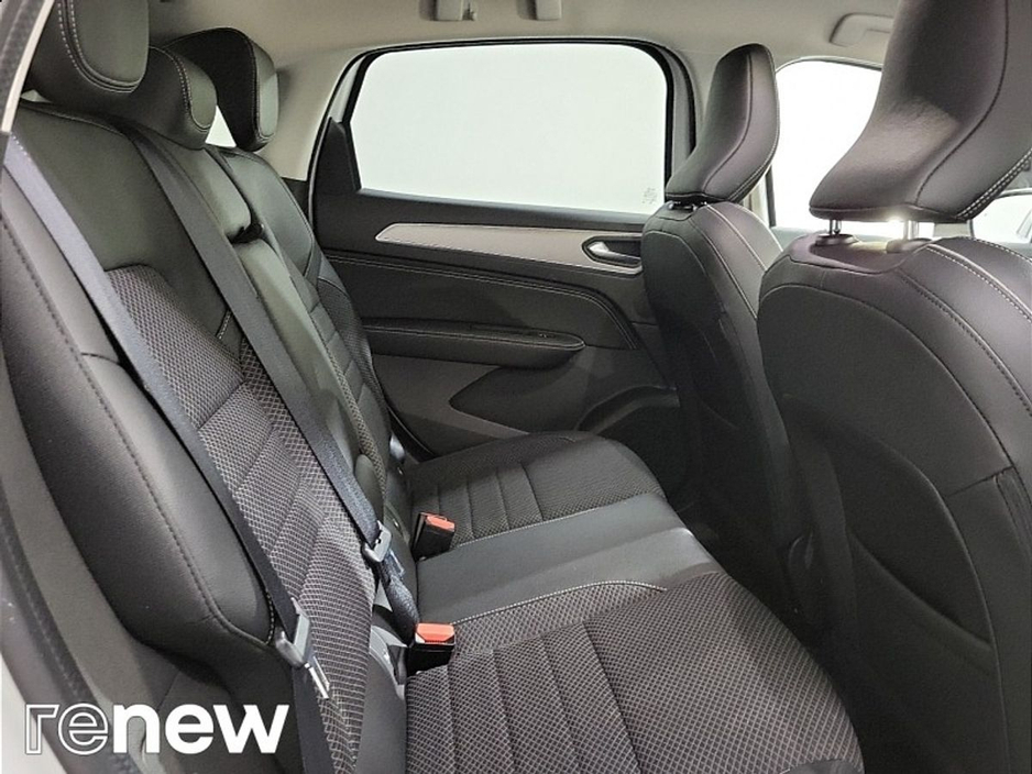 2022 Renault Arkana "S-Edition" "Automatic" "HEV" "Parking Camera" "Touchscreen Display" €25,995