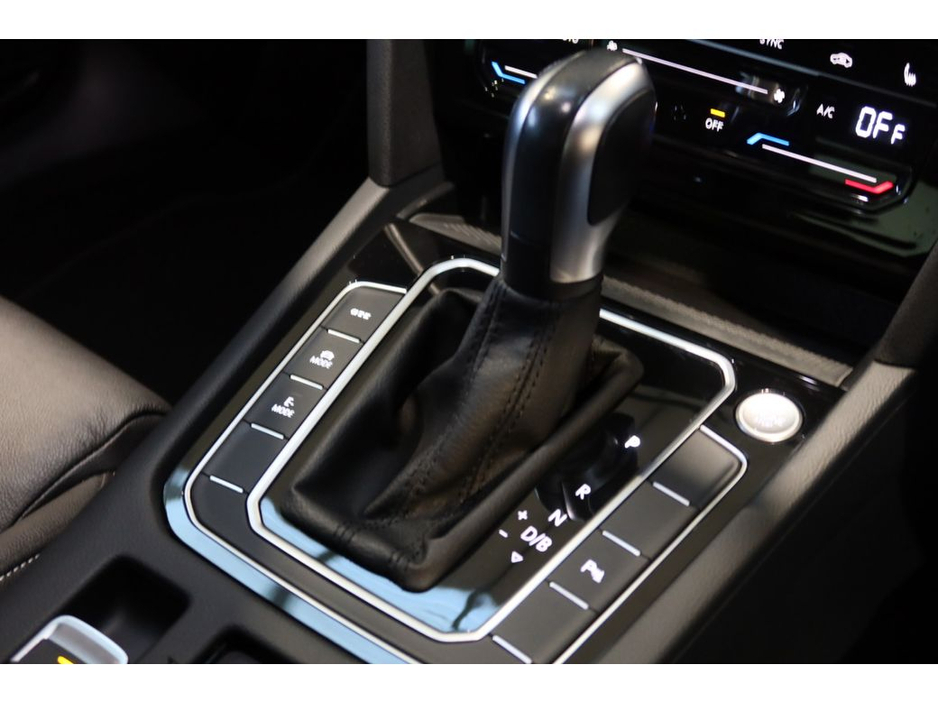 2022 Volkswagen Passat GTE DSG #16 €27,950