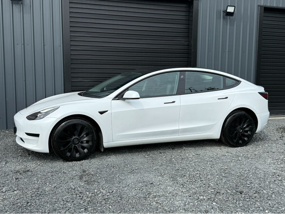 2022 Tesla Model 3 RWD MODEL 3 €23,950