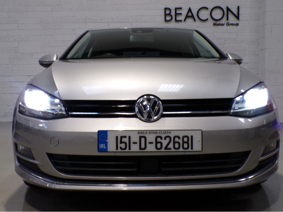 2015 Volkswagen Golf *ONLY 45,000*AUTO*VW GOLF 1.4 TSI HIGH-LINE*COLOUR CAMERA WITH ADAPTIVE CRUISE*UP-GRADED VW ALLOYS*XL MEDIA*HIGH-LINE BODY STYLING*FLAT-BOTTOM SPORT STEERING WHEEL WITH PADDLE SHIFT*RADAR ASSIST**ANTI €14,900