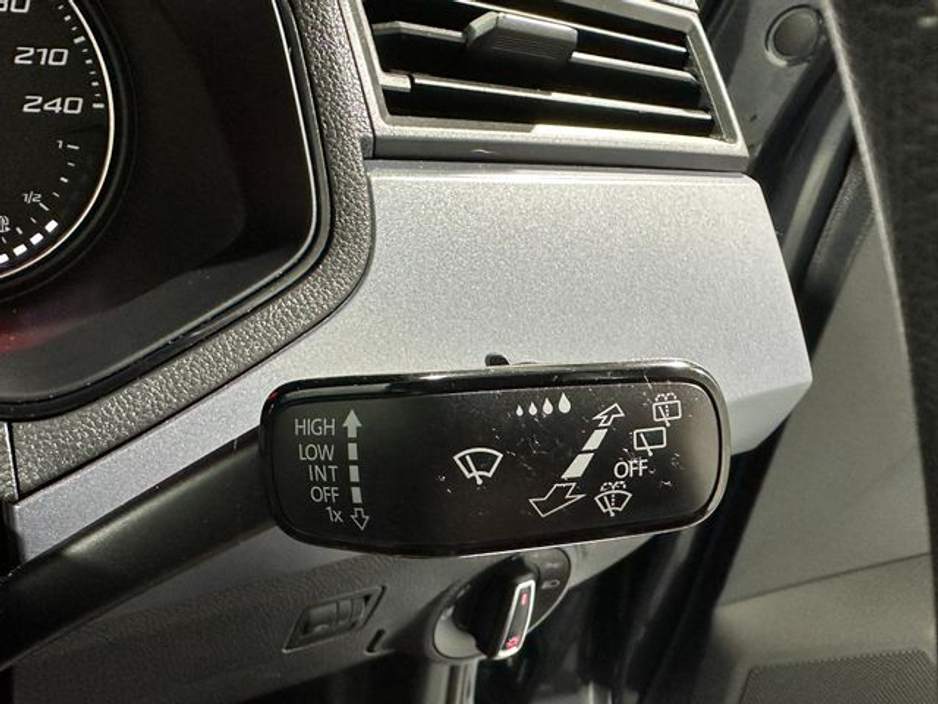 2020 SEAT Arona 1.6 Tdi Se €17,400